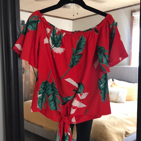 BOUTIQUE CLOSING MAKE AN OFFER - Picture 4 of 4